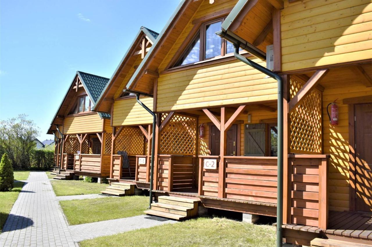 Villa O.W. Sek Karwia Esterno foto