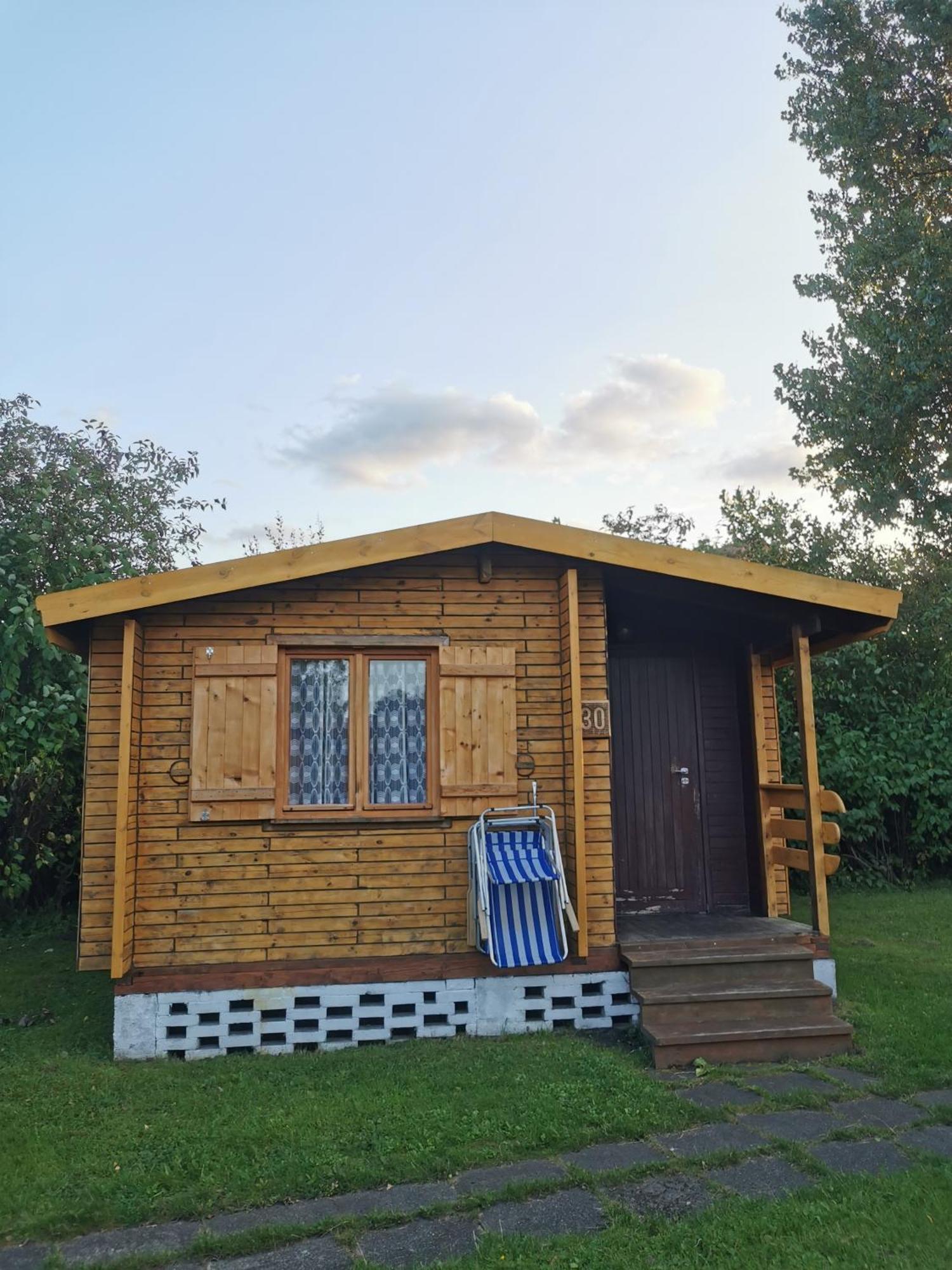 Villa O.W. Sek Karwia Esterno foto