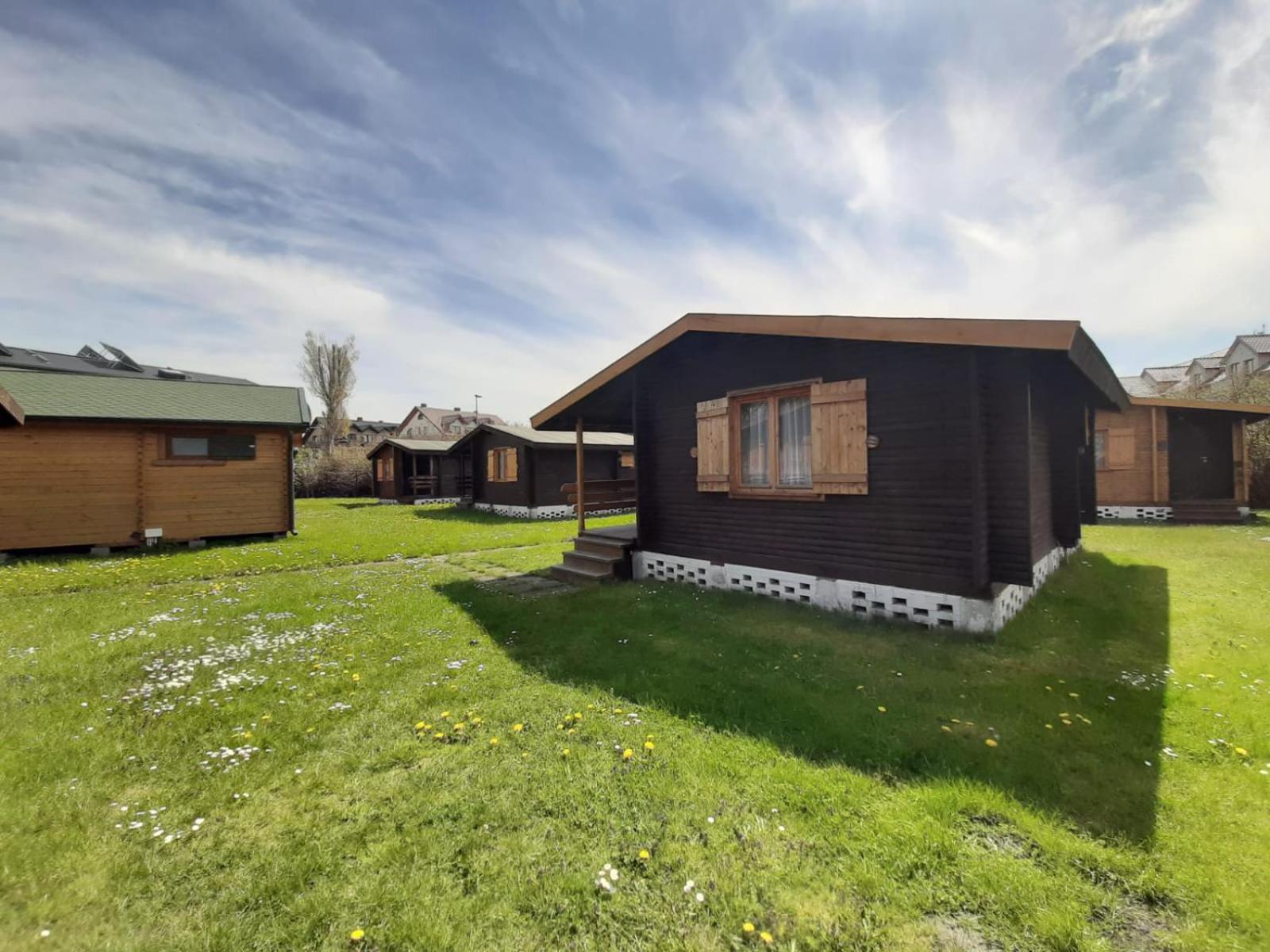 Villa O.W. Sek Karwia Esterno foto